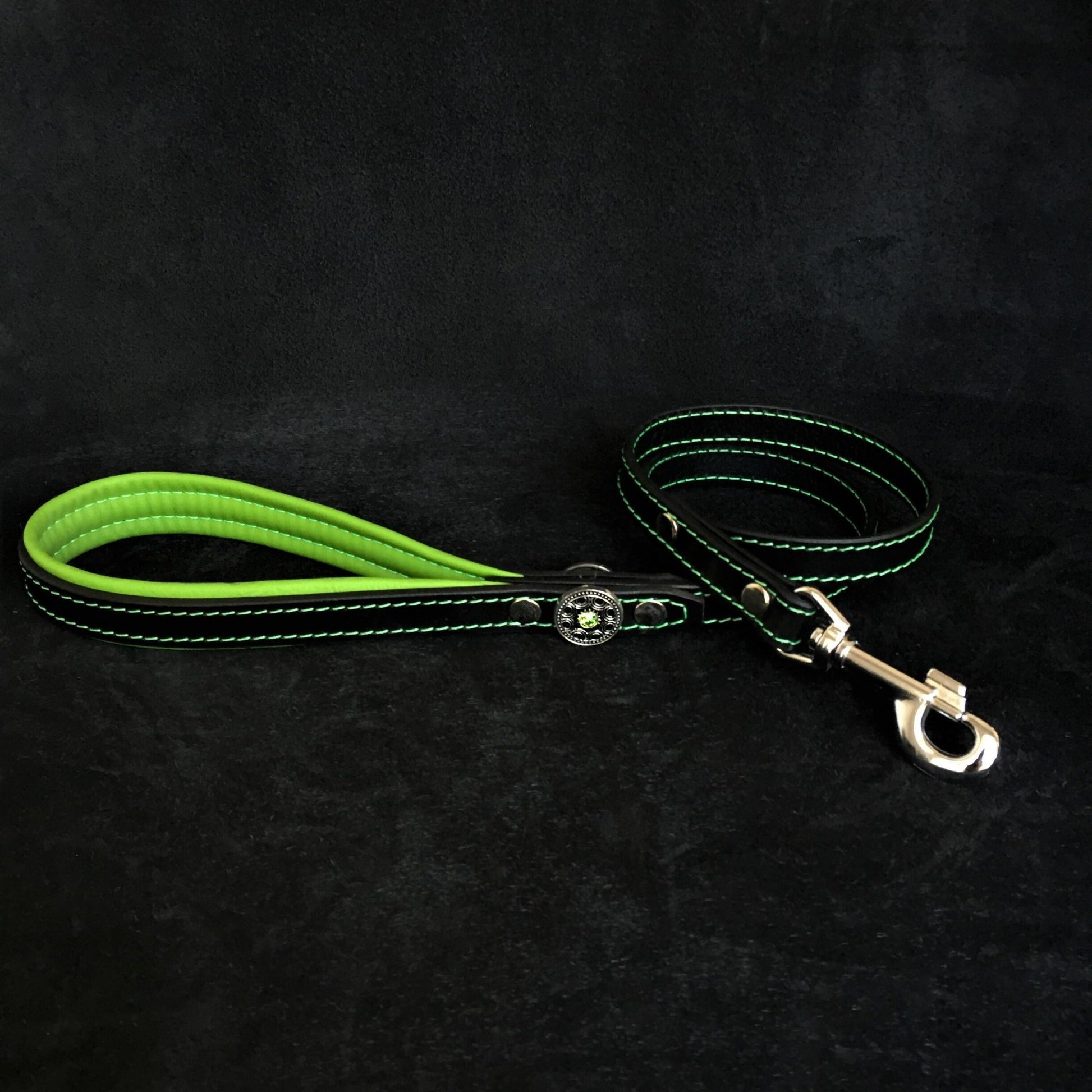 ''Bijou'' leather lead green - Canyon Pet Supplies
